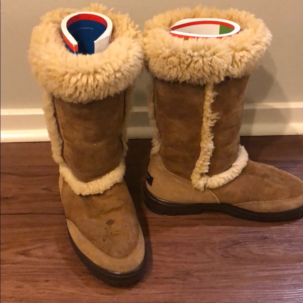 UGG tan & cream tall boots